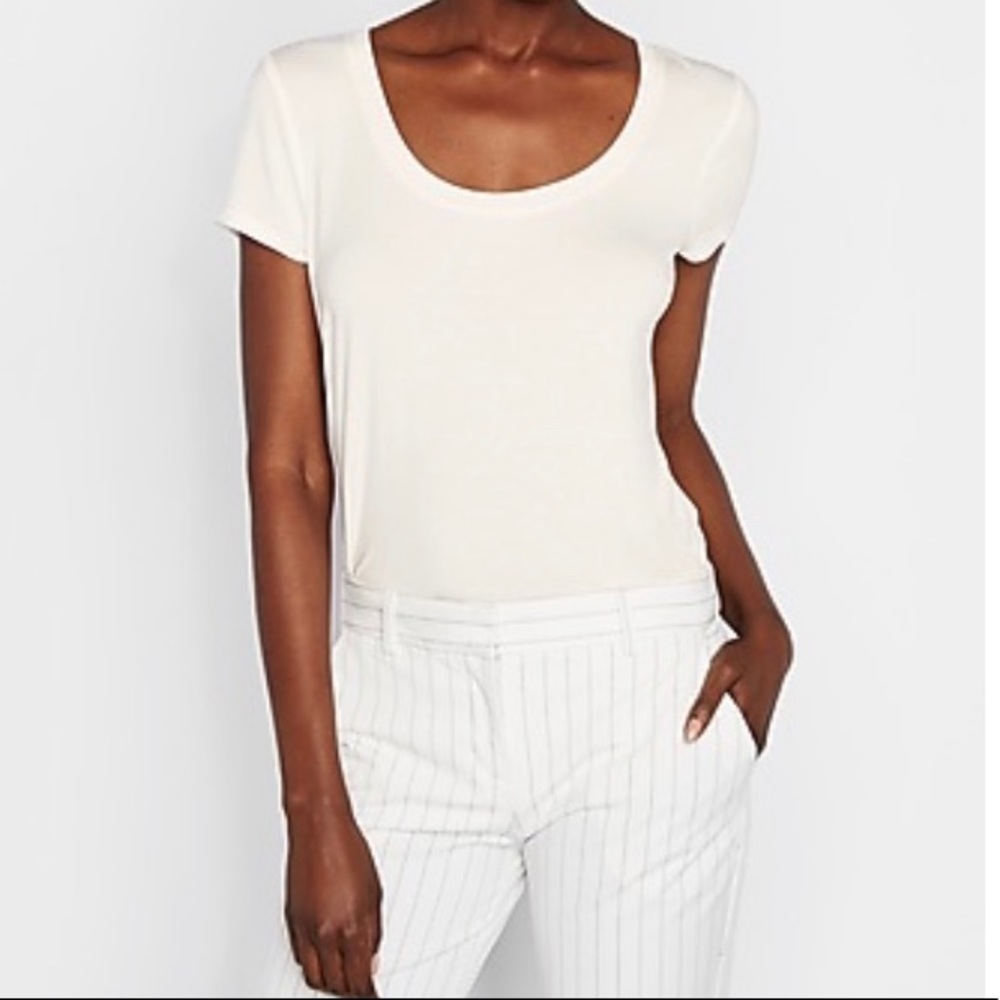 Rounded soft T-shirt